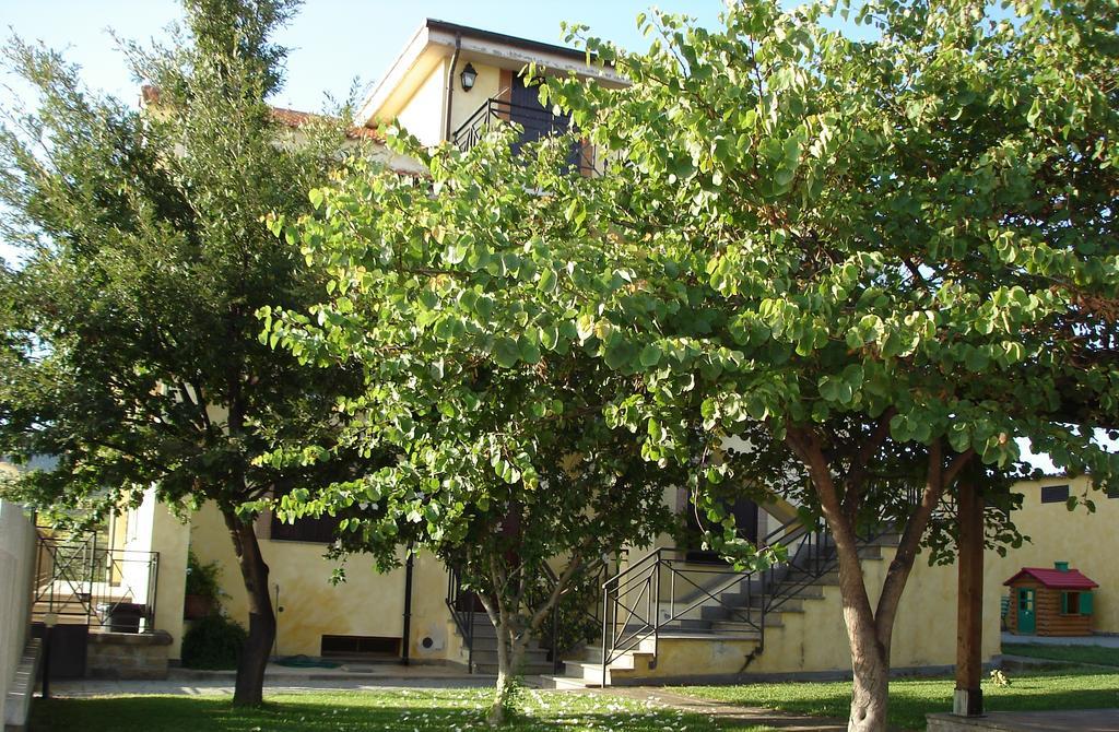 Villa Agriturismo Casale Di Gricciano Cerveteri Exterior foto